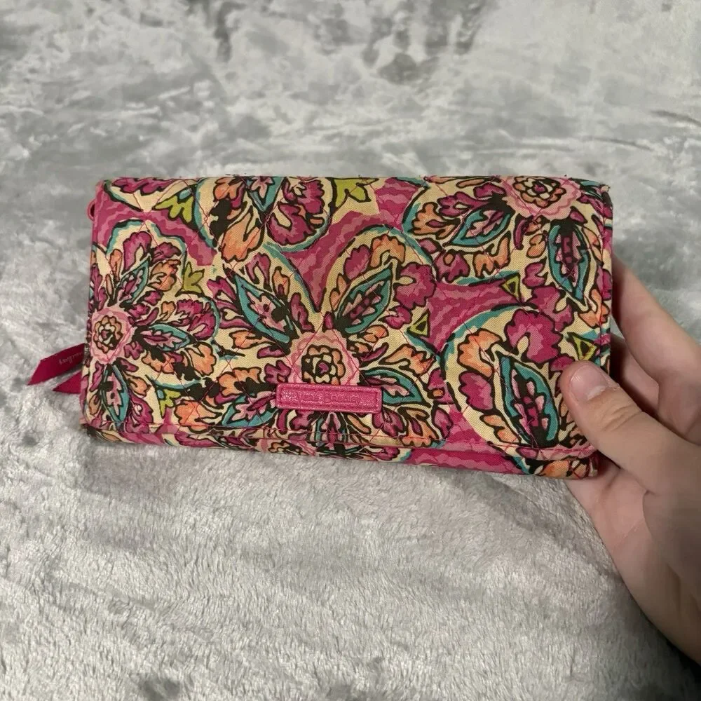 Vera Bradley Magnetic Closure Sunburst Floral Wallet Y2K Paisley Retro Retired